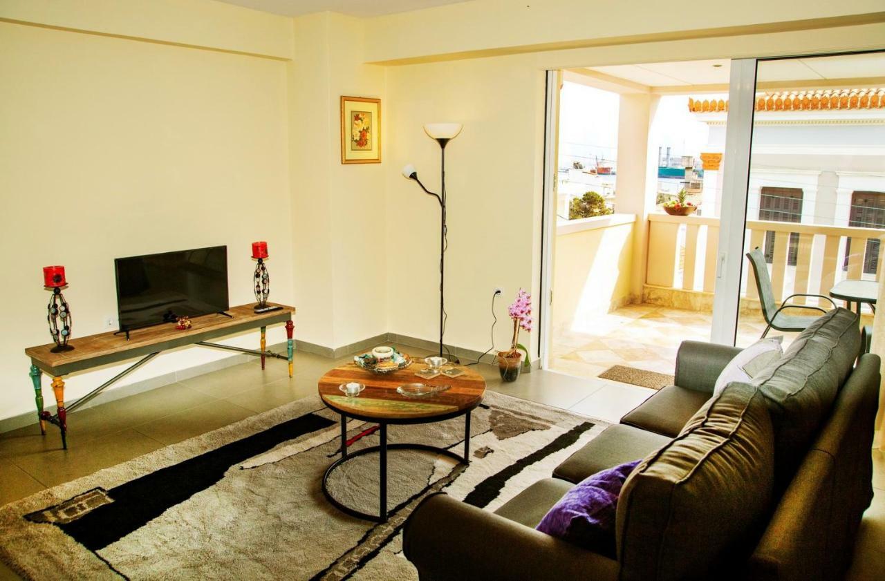 Catherine'S Comfort Apartment No2 ลาวริออน ภายนอก รูปภาพ